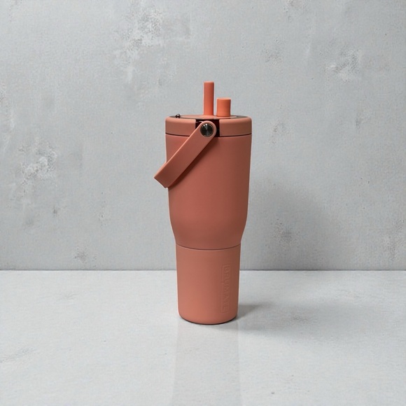 BrüMate Resa 35oz + Magnetic Straw Cover - Picture 2 of 7